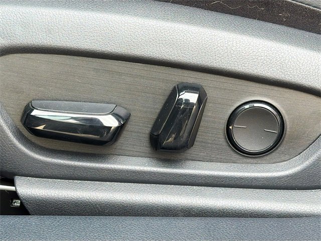 Used 2020 Lexus ES 300h w/ Premium Package image 25