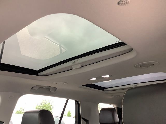 Used 2020 Chevrolet Traverse LT w/ LT Premium Package FWD image 27