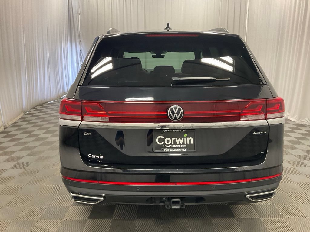 Used 2025 Volkswagen Atlas SE AWD/4WD image 5