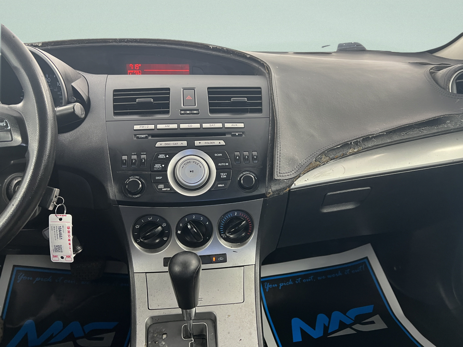 Used 2010 MAZDA MAZDA3 i Touring FWD image 19