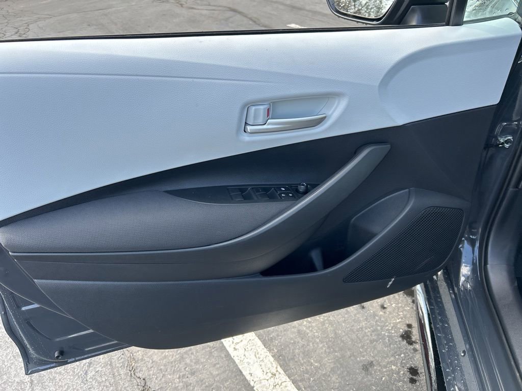 New 2026 Toyota Corolla SE image 18