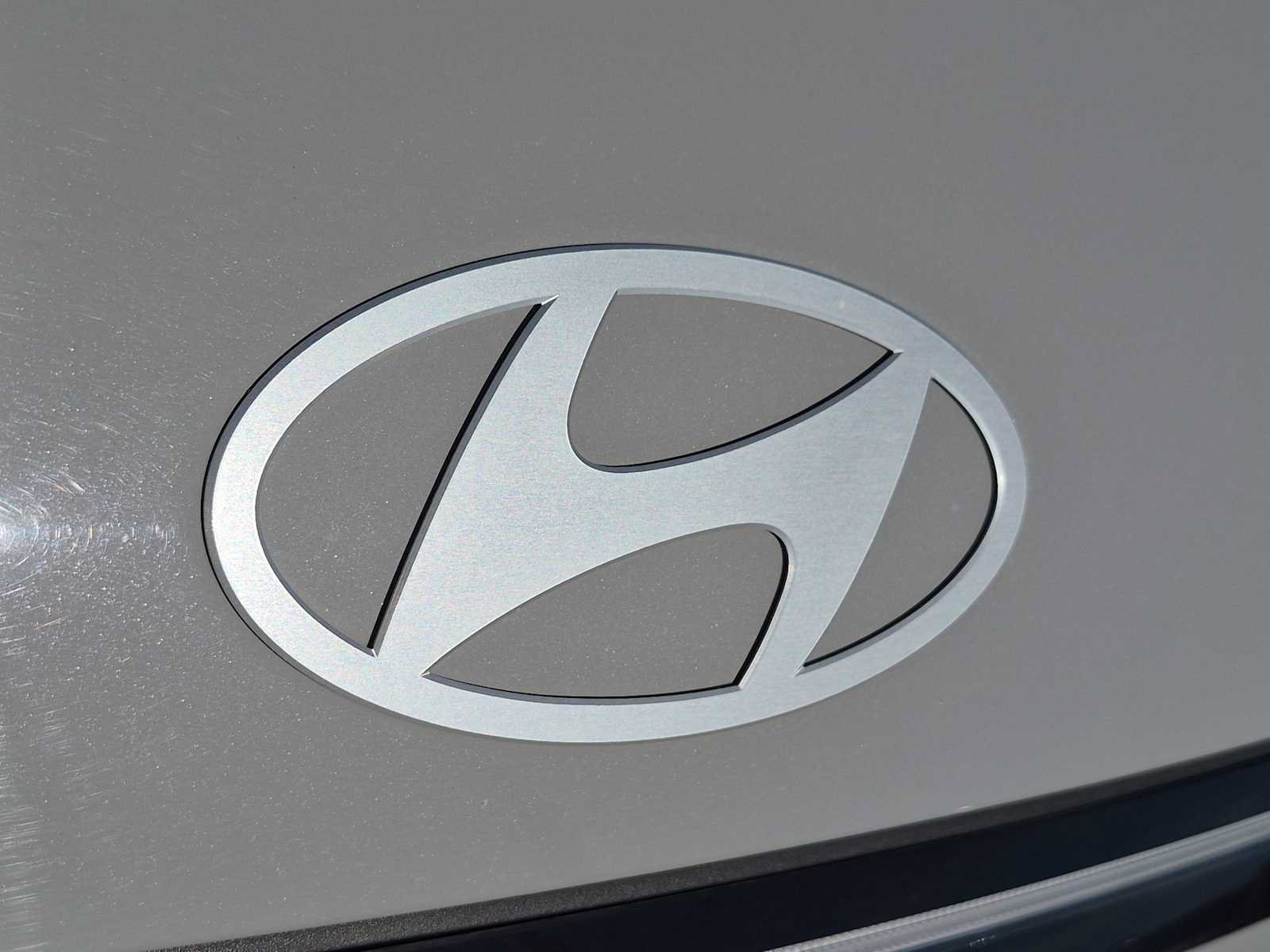 Certified 2025 Hyundai Kona SEL AWD/4WD image 11