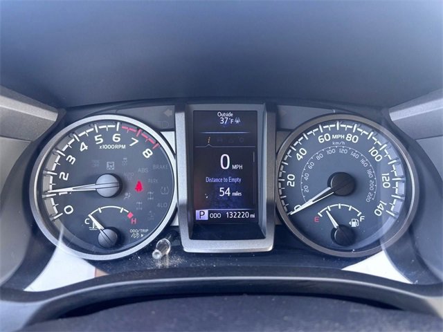 Used 2020 Toyota Tacoma TRD Sport w/ Technology Package image 15