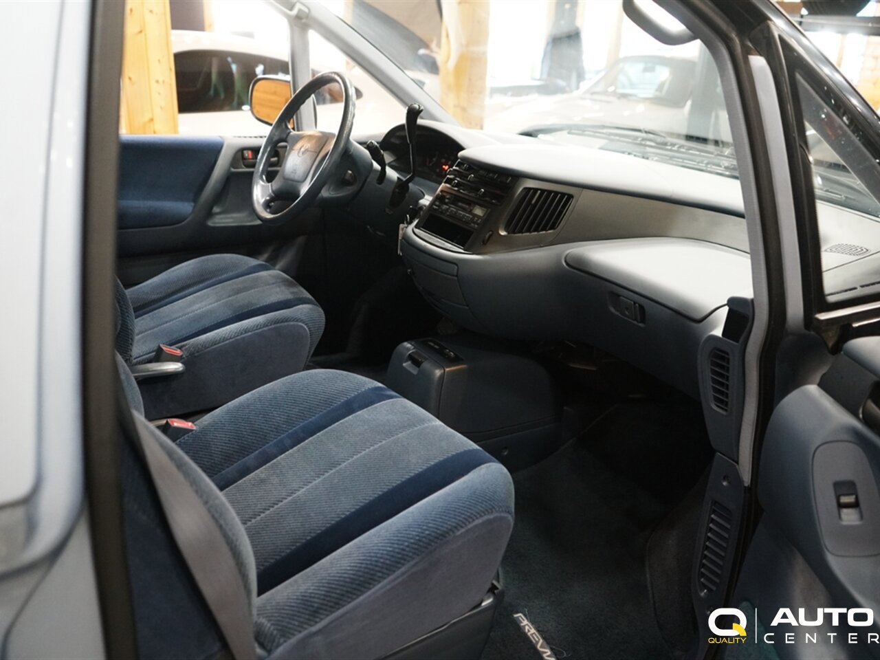Used 1992 Toyota Previa LE RWD image 16