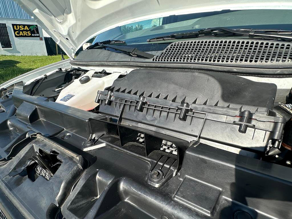 Used 2024 Chevrolet Express 2500 w/ Driver Convenience Package image 25