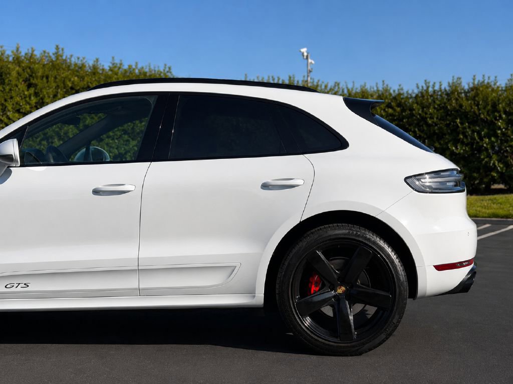 Used 2021 Porsche Macan GTS w/ Premium Package Plus (PF9) AWD/4WD image 5