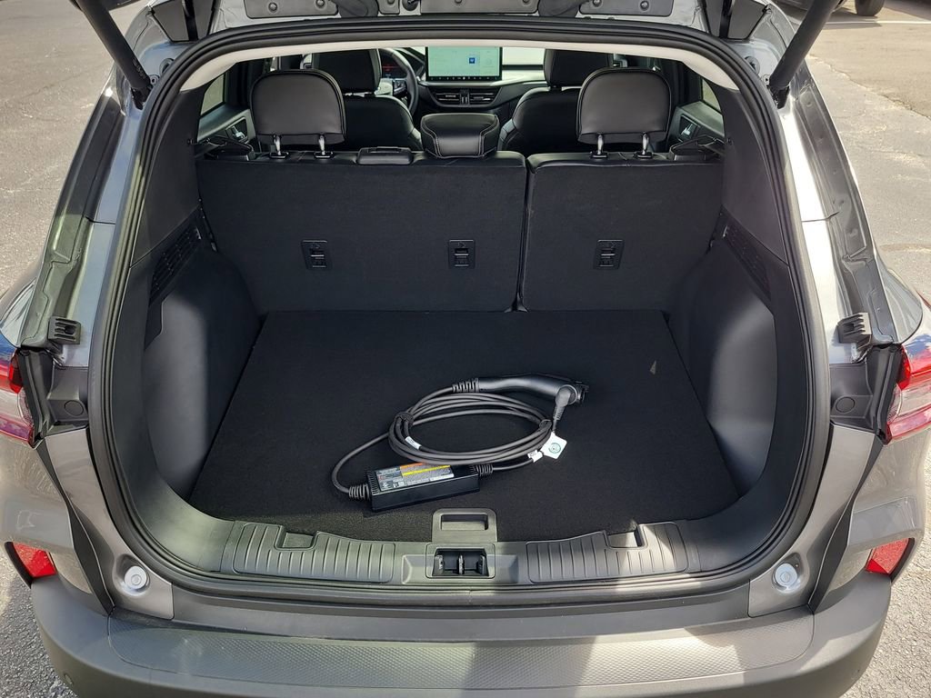 Certified 2026 Ford Escape SE FWD image 7