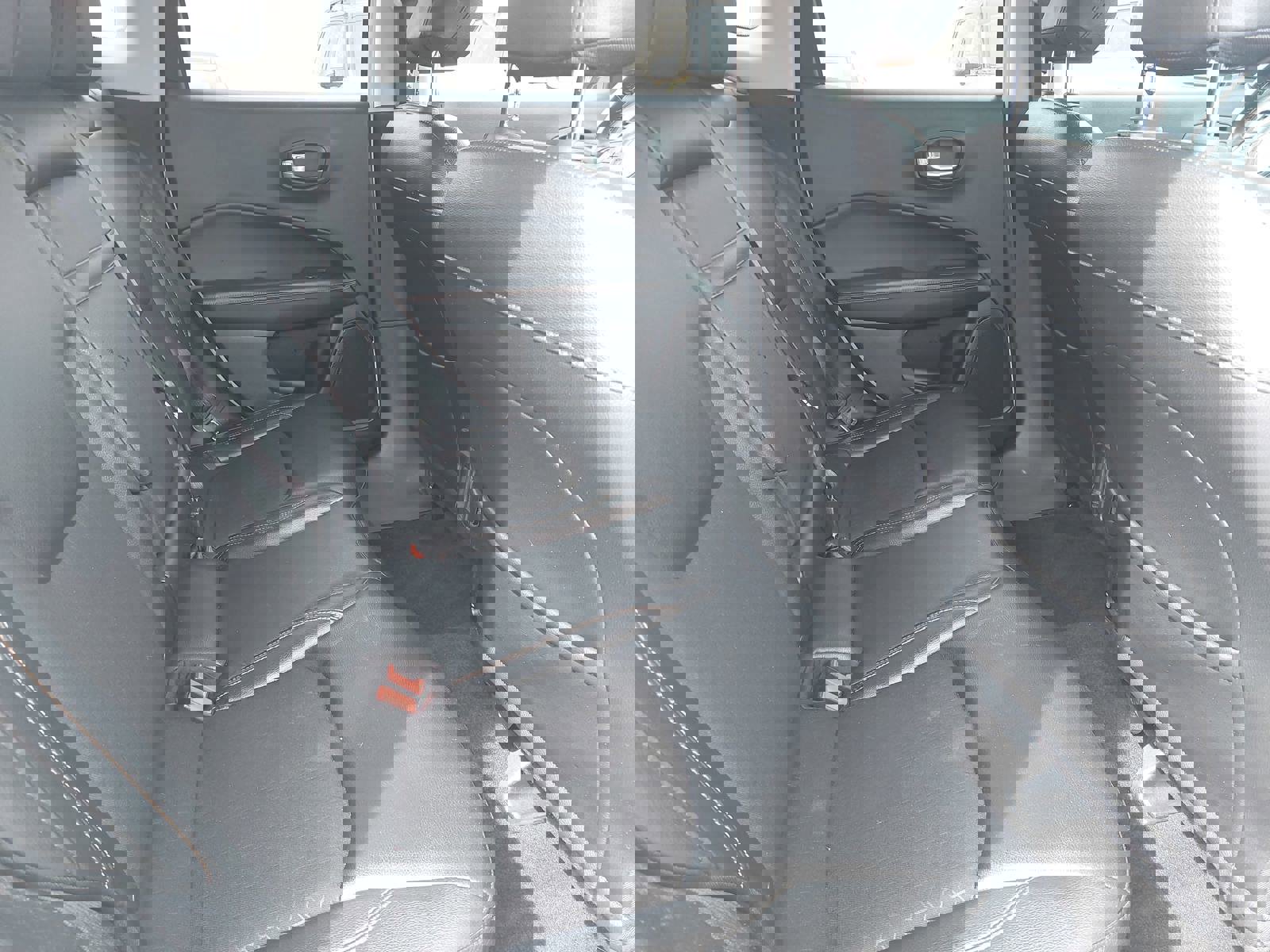 Used 2017 Jeep Compass Latitude w/ Popular Equipment Group image 11