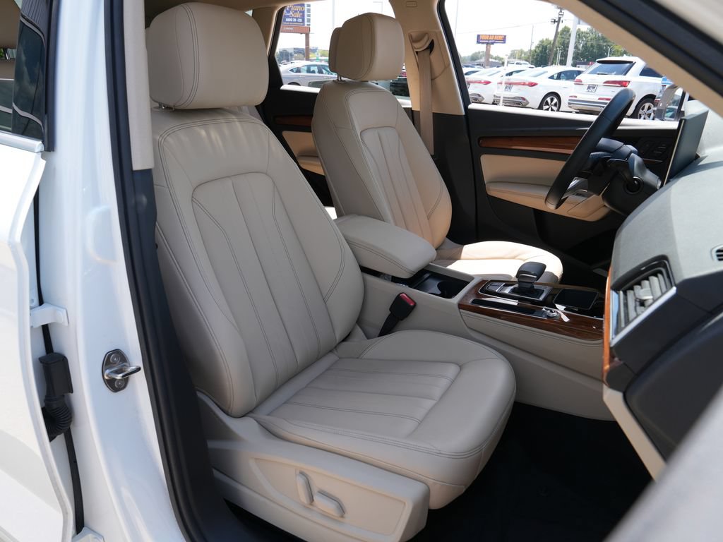 Used 2023 Audi Q5 2.0T Premium Plus w/ Premium Plus Package AWD/4WD image 15