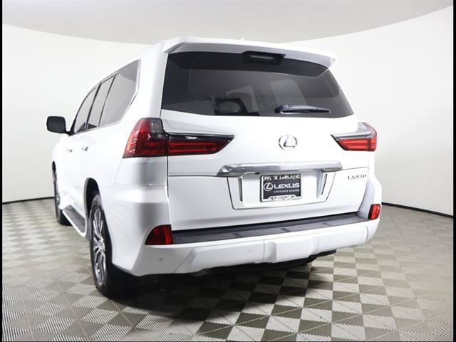 Used 2018 Lexus LX 570 4WD image 4
