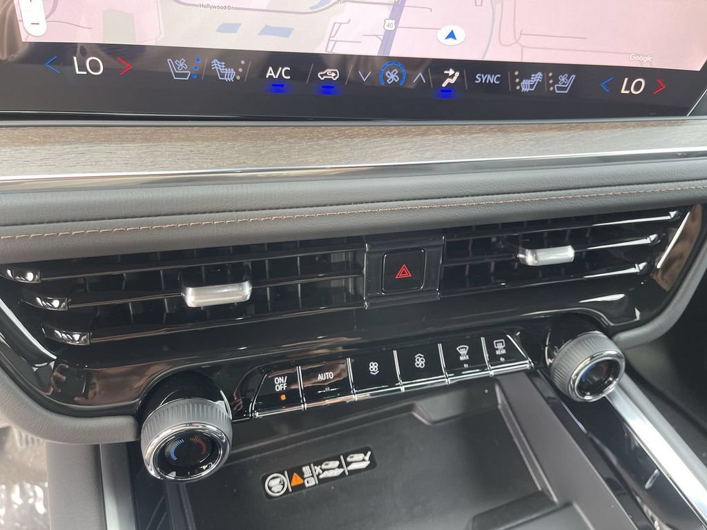 New 2026 Chevrolet Tahoe High Country AWD/4WD image 19