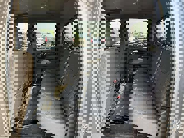 Used 2023 Chevrolet Silverado 1500 LT AWD/4WD image 13