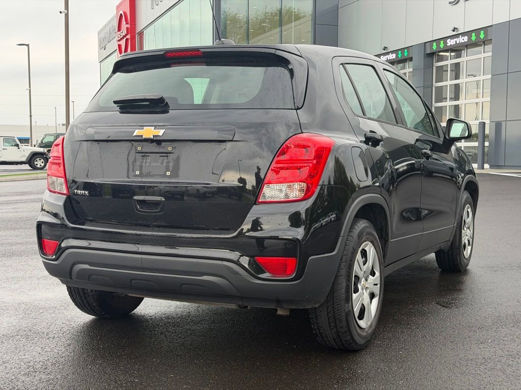 Used 2017 Chevrolet Trax LS FWD image 5