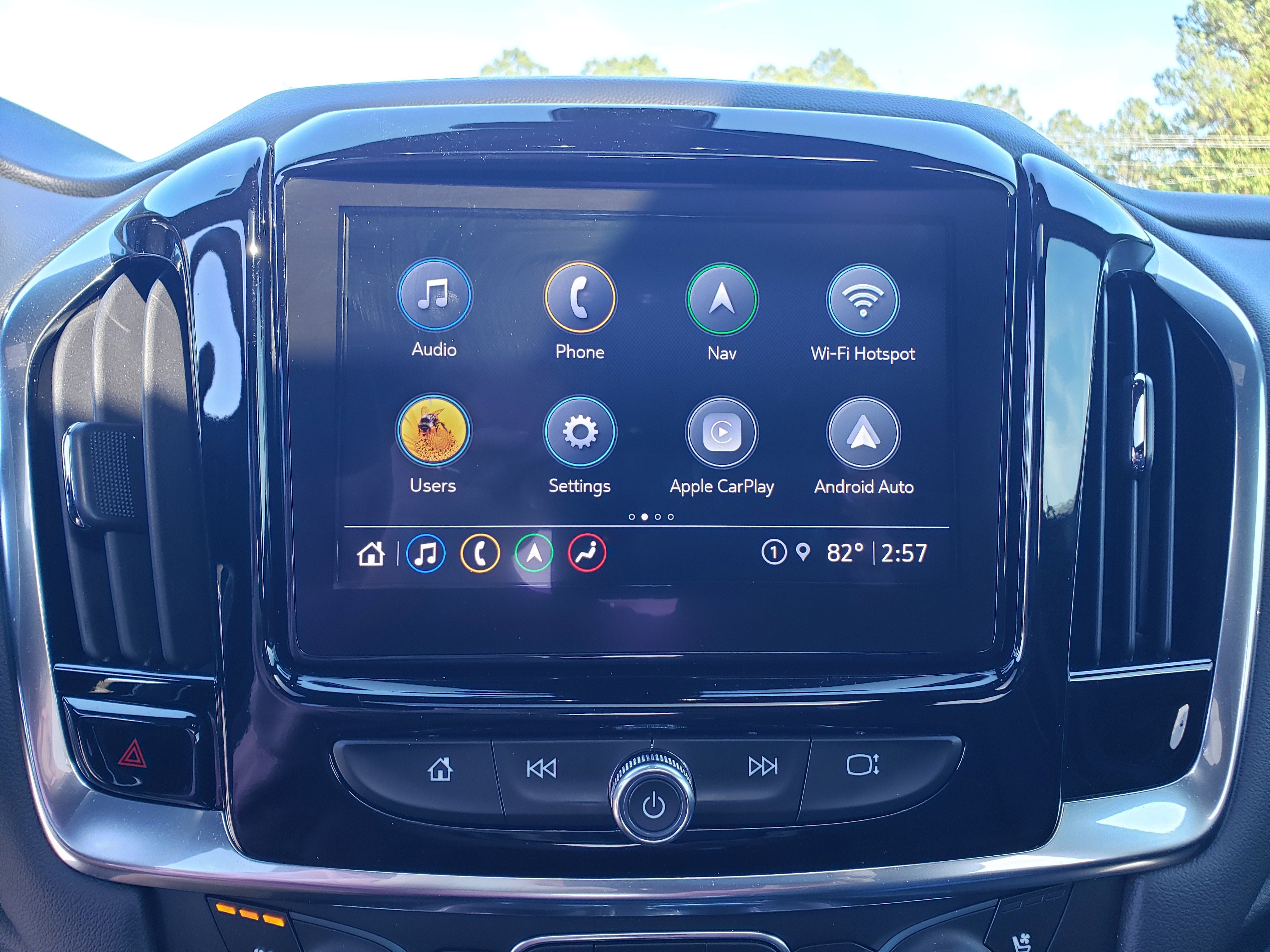 Used 2023 Chevrolet Traverse Premier image 19