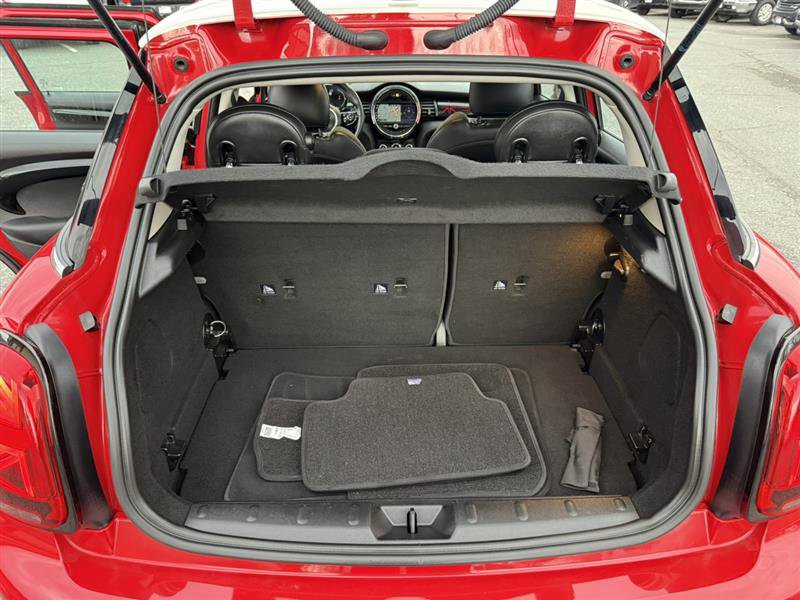 Used 2021 MINI Cooper S image 18