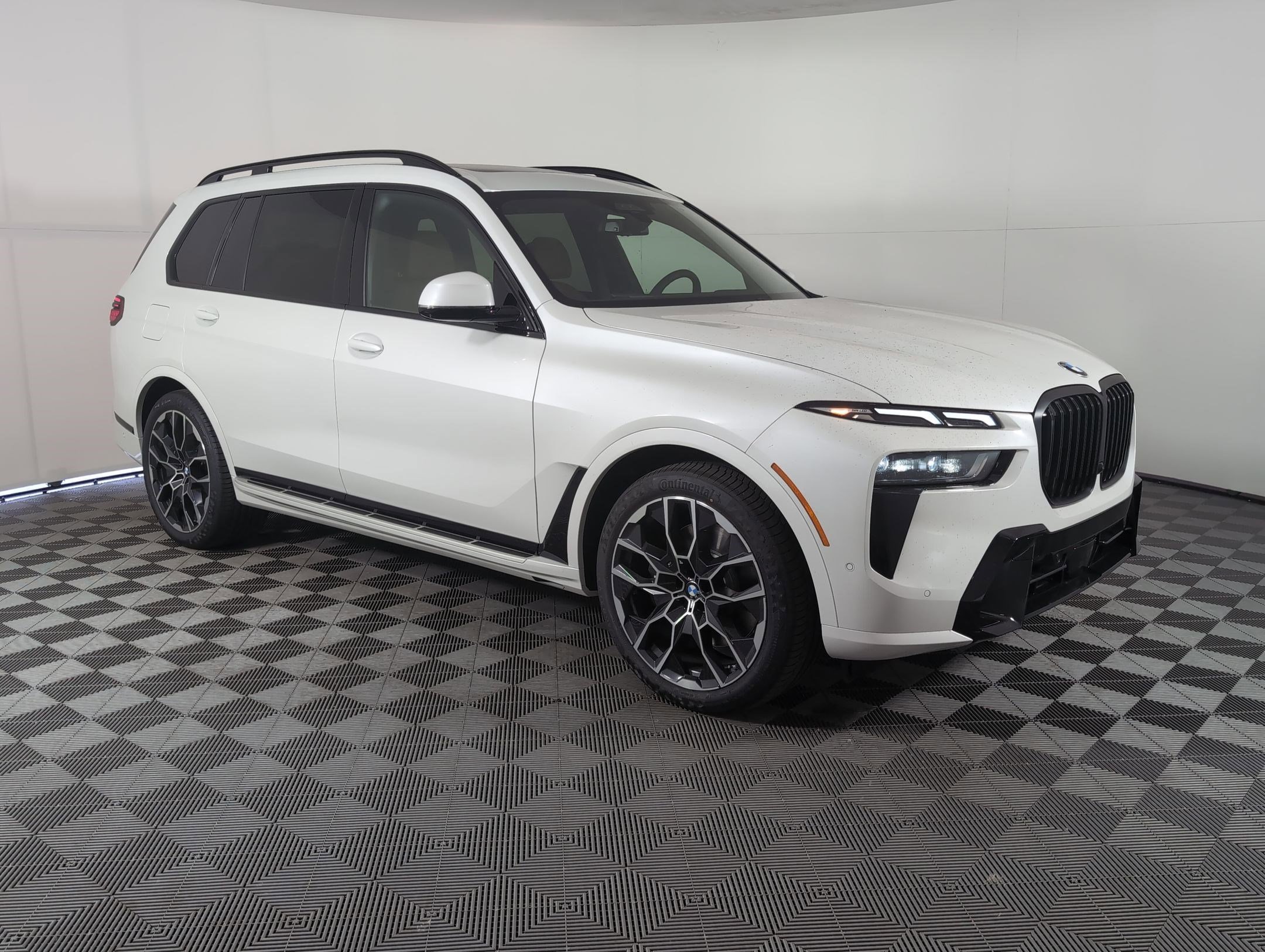 New 2026 BMW X7 xDrive40i w/ M Sport Package image 6