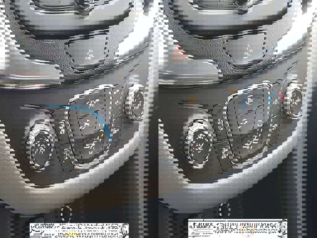 Certified 2018 Chevrolet Equinox LS FWD image 18