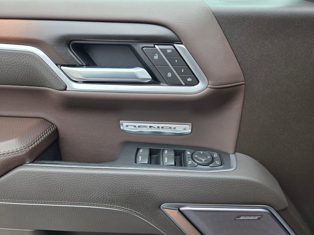 Used 2025 GMC Sierra 1500 Denali w/ Denali Reserve Package image 25