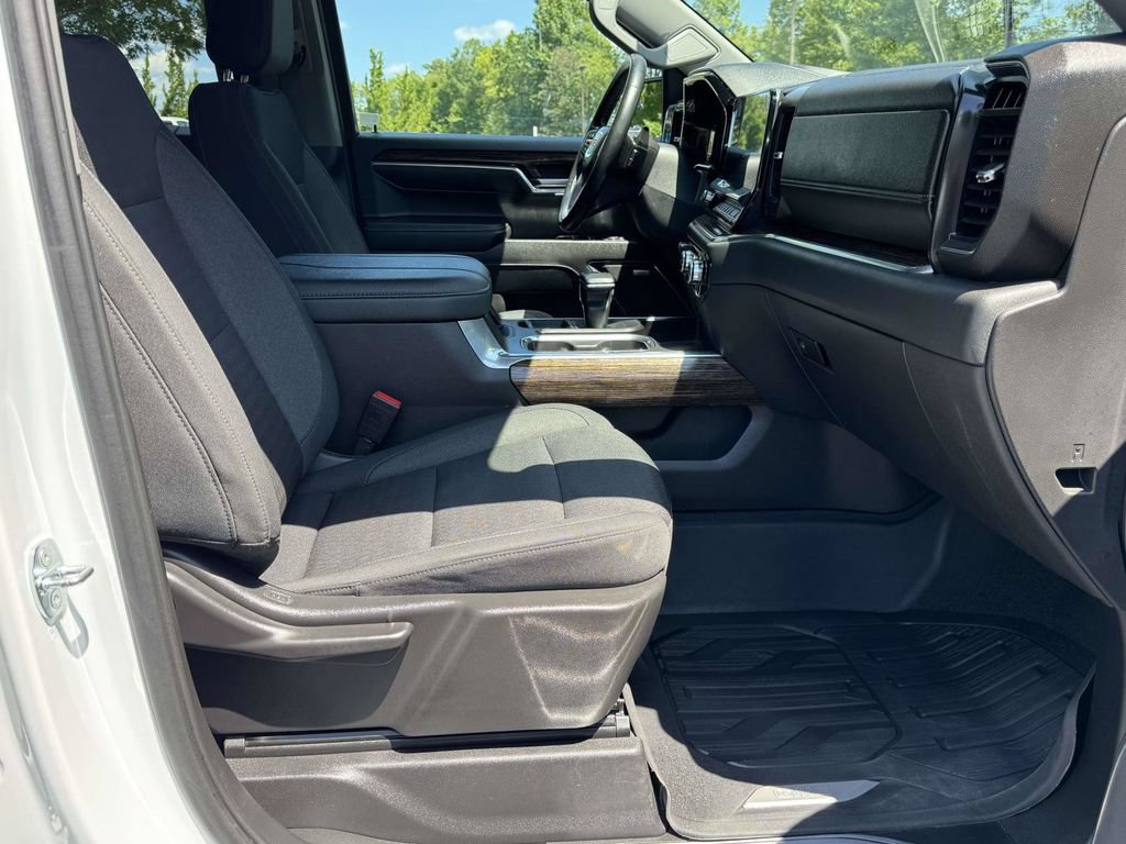 Used 2023 GMC Sierra 1500 Elevation w/ Preferred Package AWD/4WD image 15