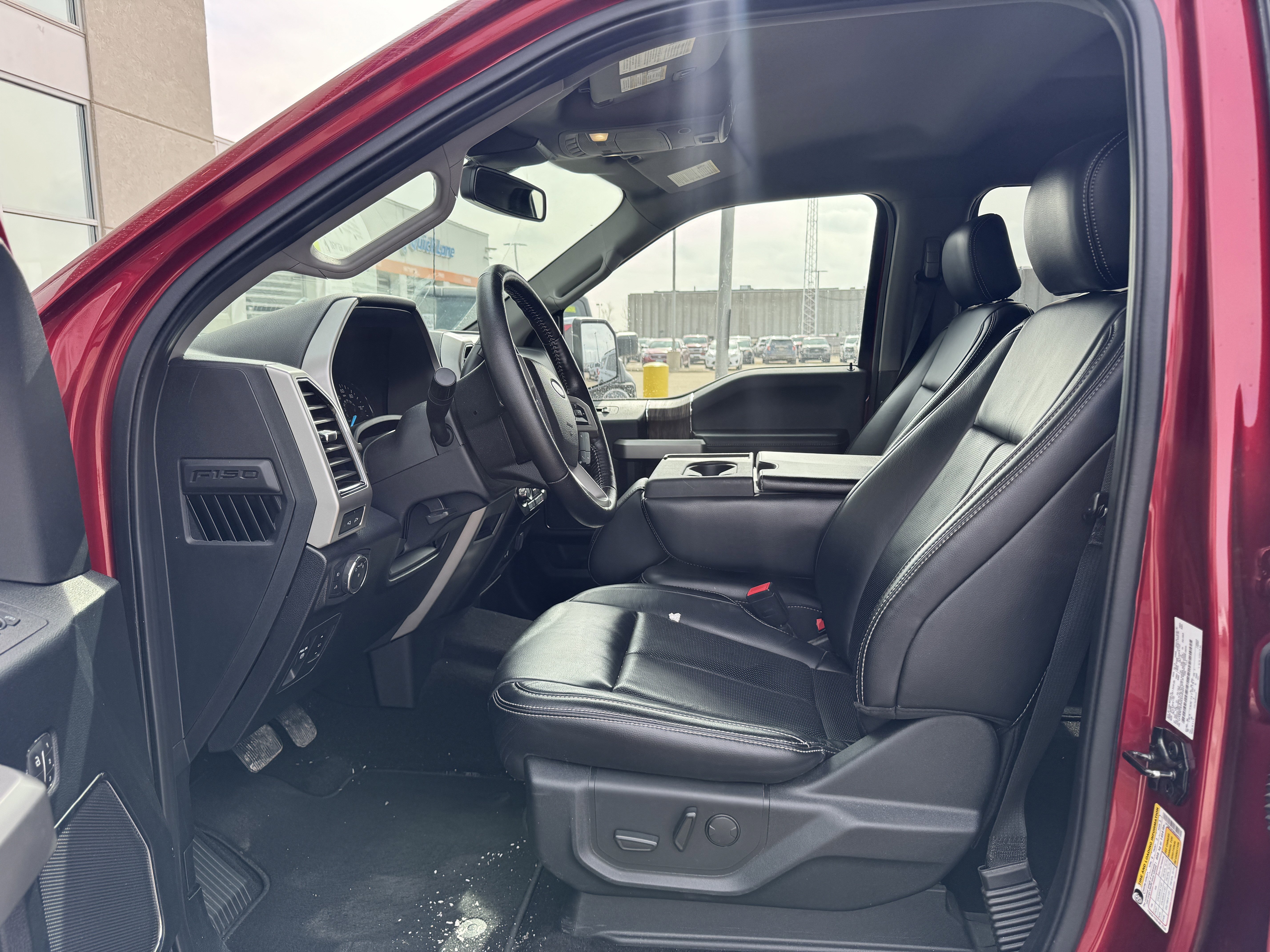 Used 2019 Ford F150 Lariat image 7