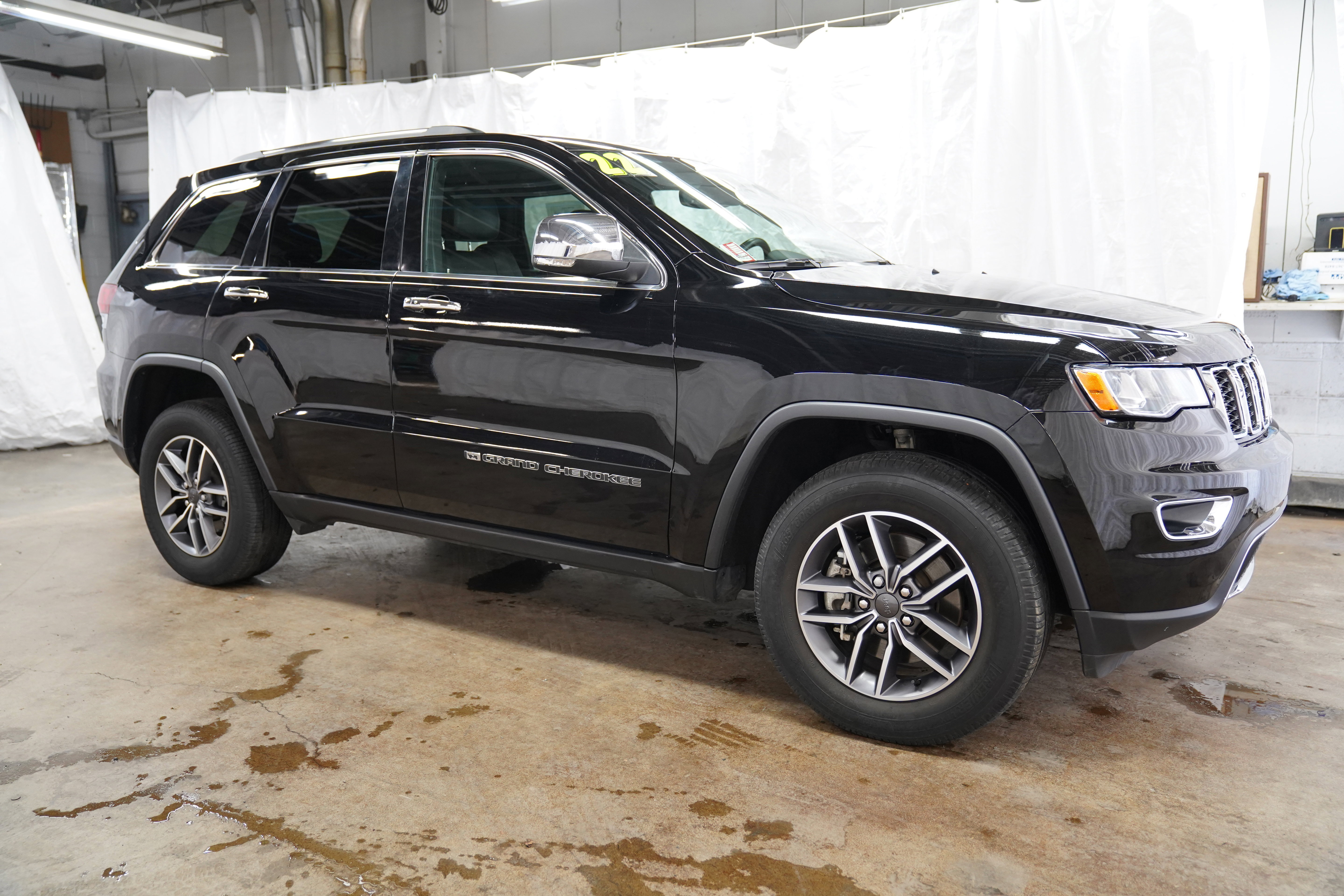 Used 2022 Jeep Grand Cherokee Limited AWD/4WD video 1