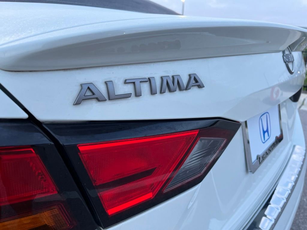 Used 2023 Nissan Altima 2.5 SR FWD image 8