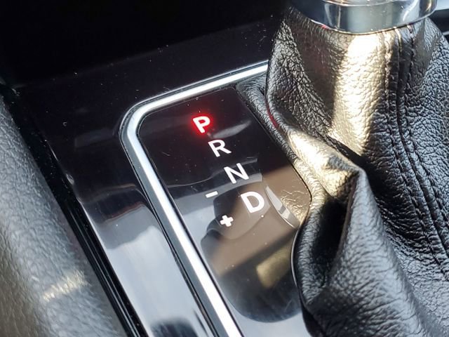 Used 2024 Jeep Compass Limited image 23