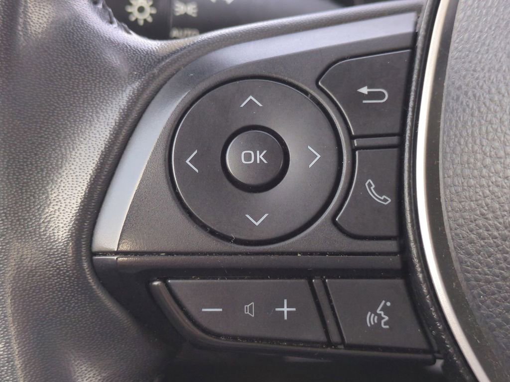 Used 2024 Toyota Corolla XLE image 24