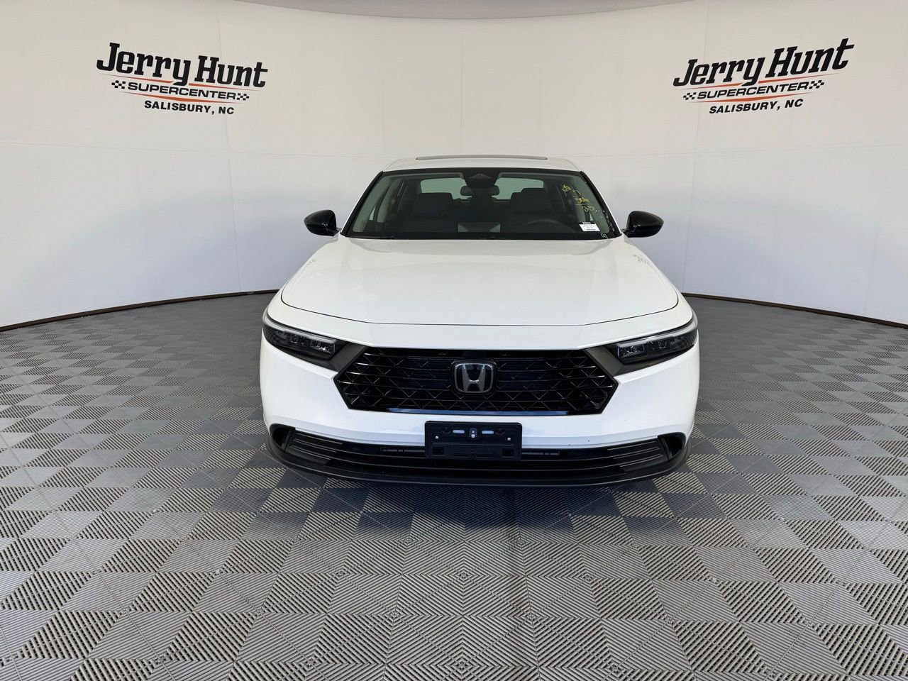 Used 2025 Honda Accord SE image 7