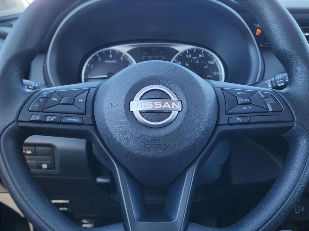 New 2025 Nissan Kicks Play S image 16