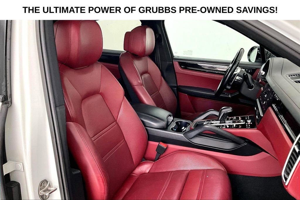 Used 2022 Porsche Cayenne S AWD/4WD image 10