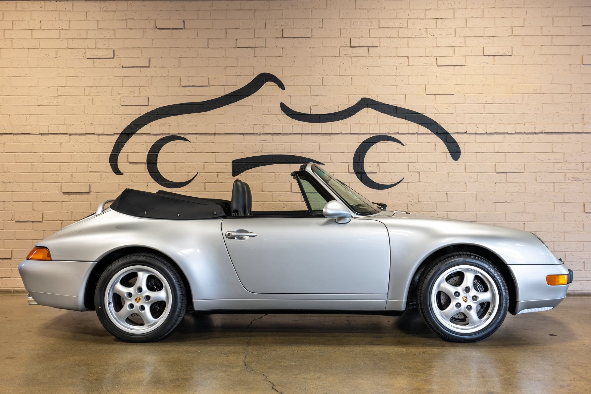 Used 1998 Porsche 911 Carrera RWD image 4