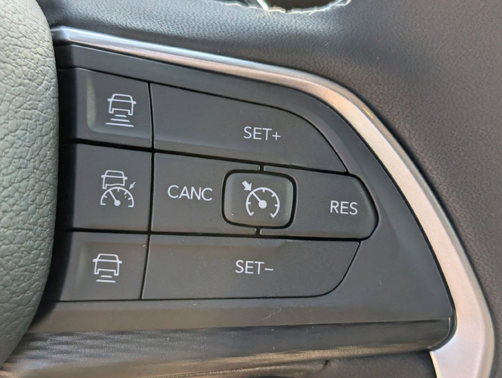 New 2026 Jeep Grand Cherokee Laredo RWD image 15