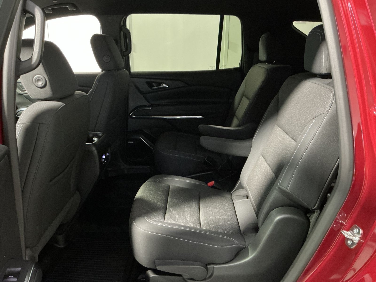 New 2026 Chevrolet Traverse LT w/ Enhanced Driving Package FWD image 24