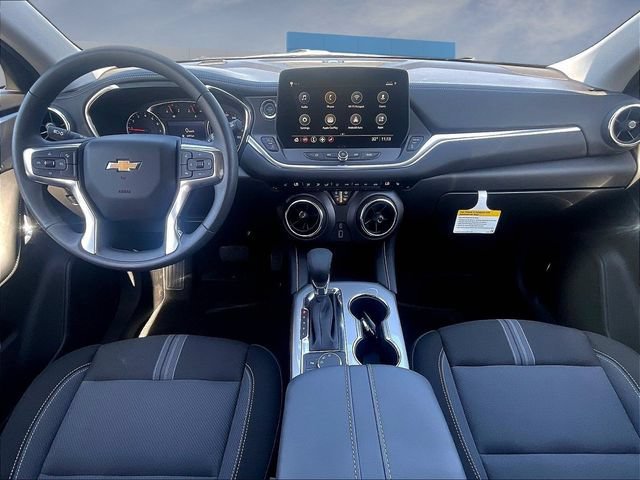 New 2026 Chevrolet Blazer LT w/ Midnight/Sport Edition FWD image 5