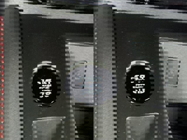 New 2026 Nissan Kicks SR w/ Cold Weather Package image 17