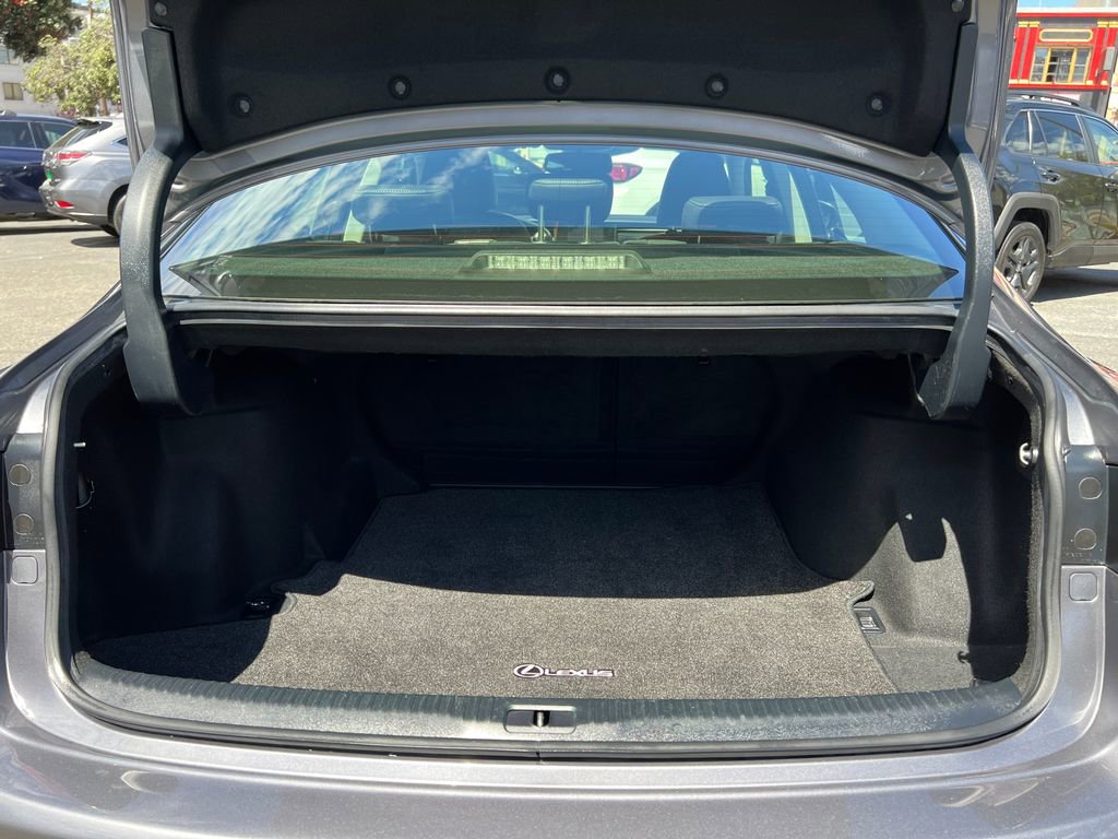 Used 2016 Lexus IS 200t w/ Navigation System Package image 41