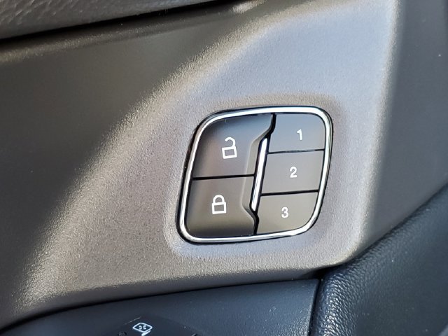 Used 2024 Ford Expedition XLT AWD/4WD image 28