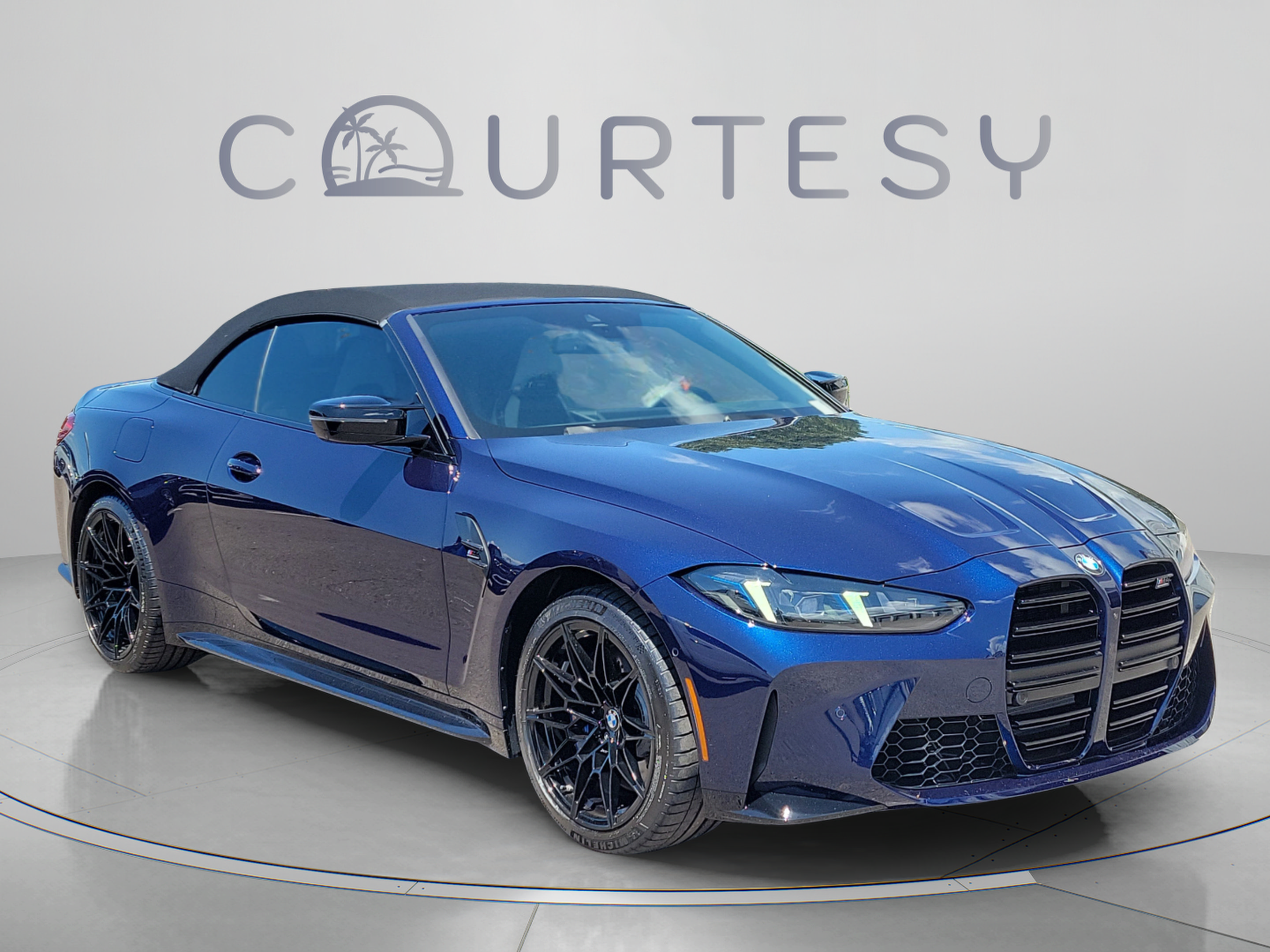Used 2025 BMW M4 xDrive Competition w/ Executive Package AWD/4WD image 5