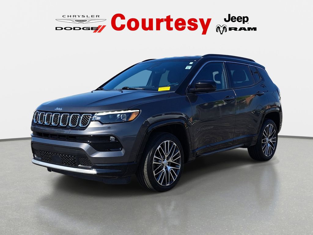 Certified 2023 Jeep Compass Limited w/ Elite Group AWD/4WD image 9
