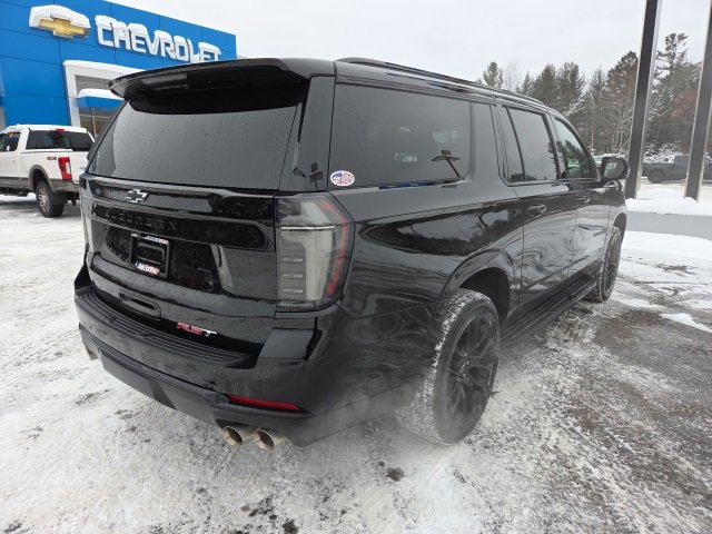 Used 2025 Chevrolet Suburban RST image 30