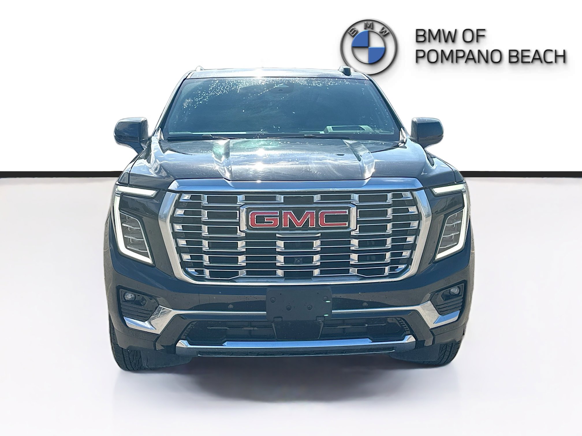 Used 2025 GMC Yukon Denali w/ Sun & Power Step Package RWD image 2