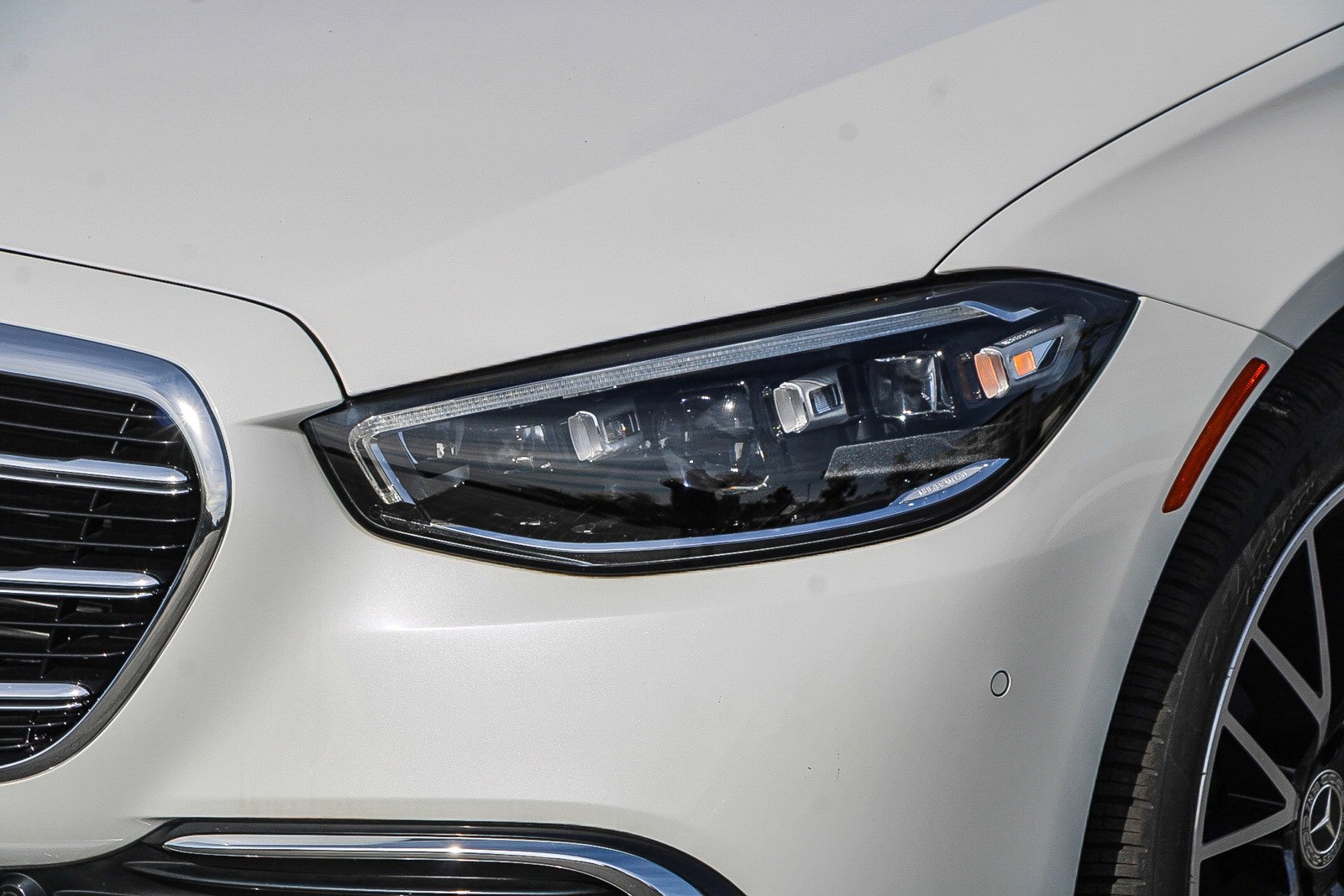 New 2024 Mercedes-Benz S 580 4MATIC Sedan image 9