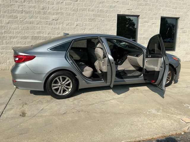 Used 2016 Hyundai Sonata SE FWD image 11