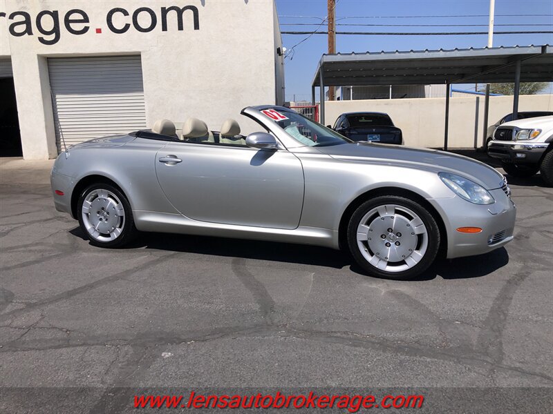 Used 2002 Lexus SC 430 Convertible RWD image 2