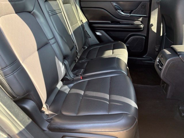 Used 2020 Lincoln Corsair AWD w/ Luxury Package image 18