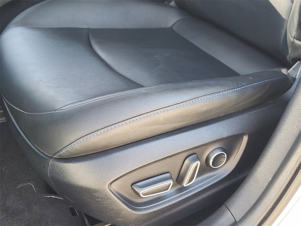 Used 2017 Toyota Prius Four Touring image 17