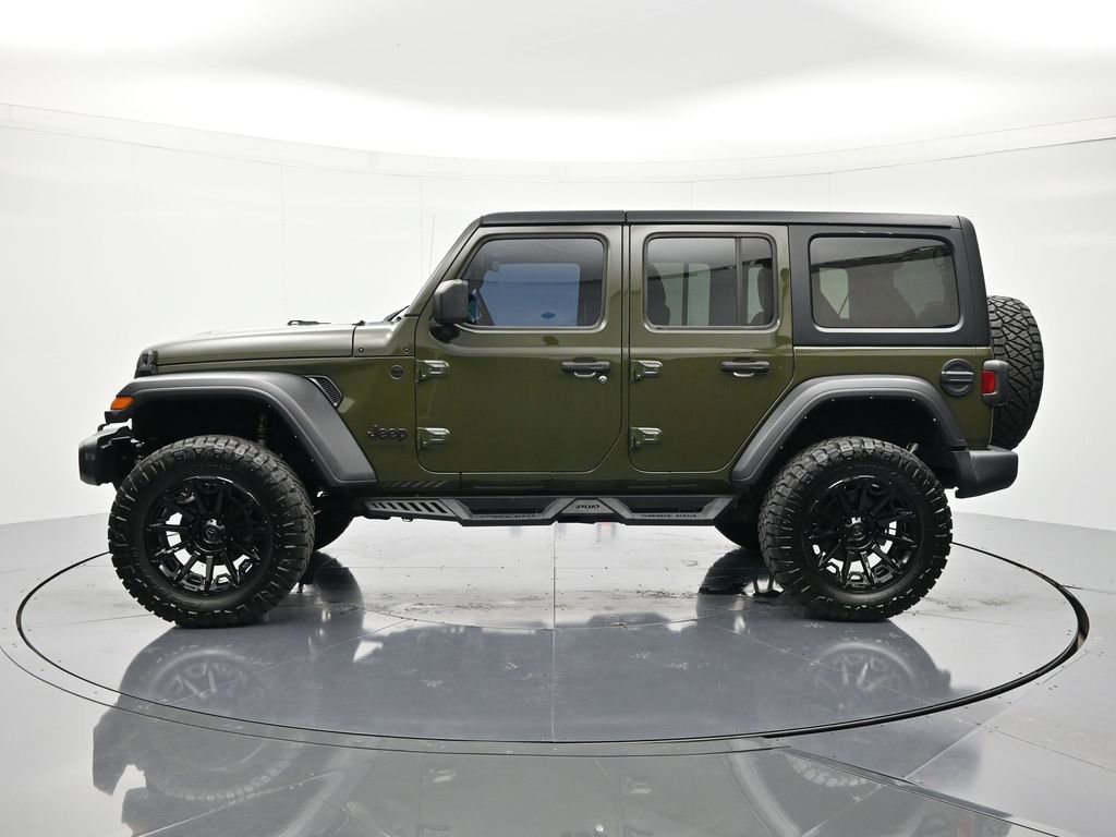 Used 2022 Jeep Wrangler Unlimited Sport AWD/4WD image 8