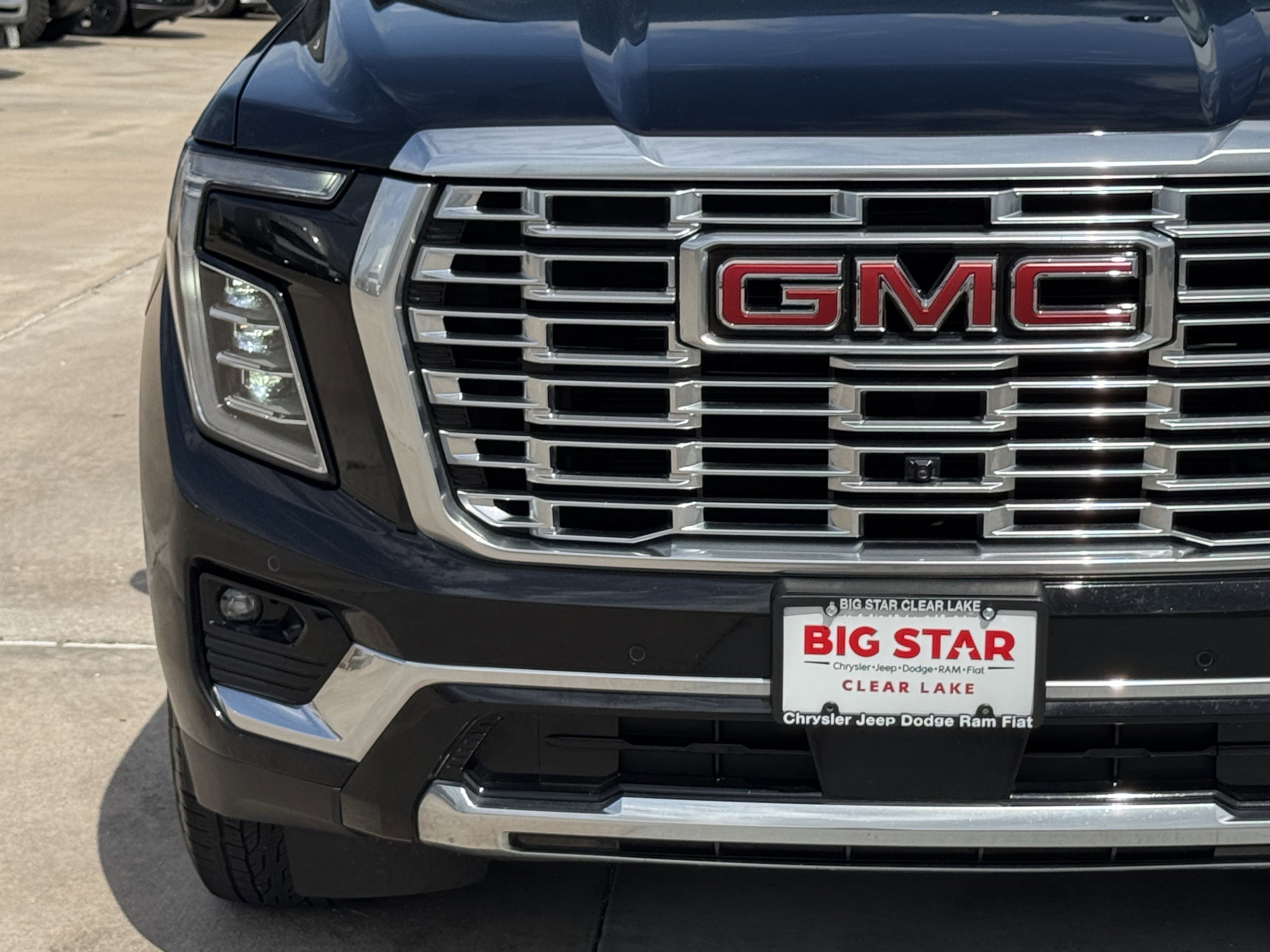 Used 2025 GMC Yukon Denali image 6