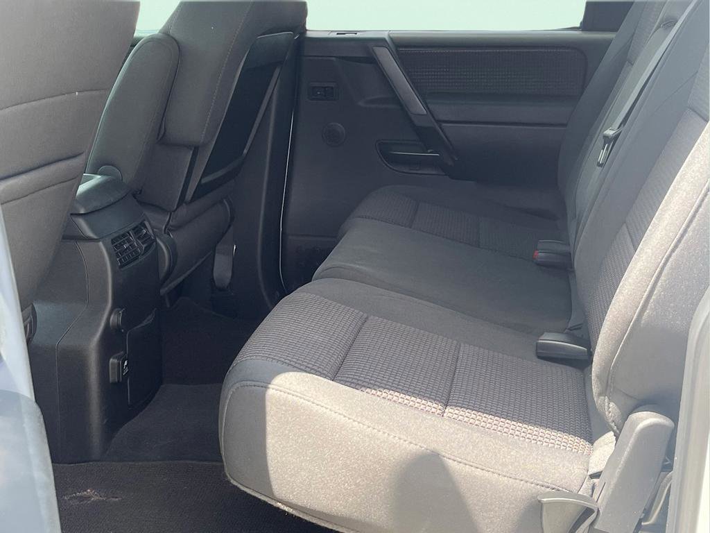 Used 2014 Nissan Titan SV w/ SV Value Truck Package image 21